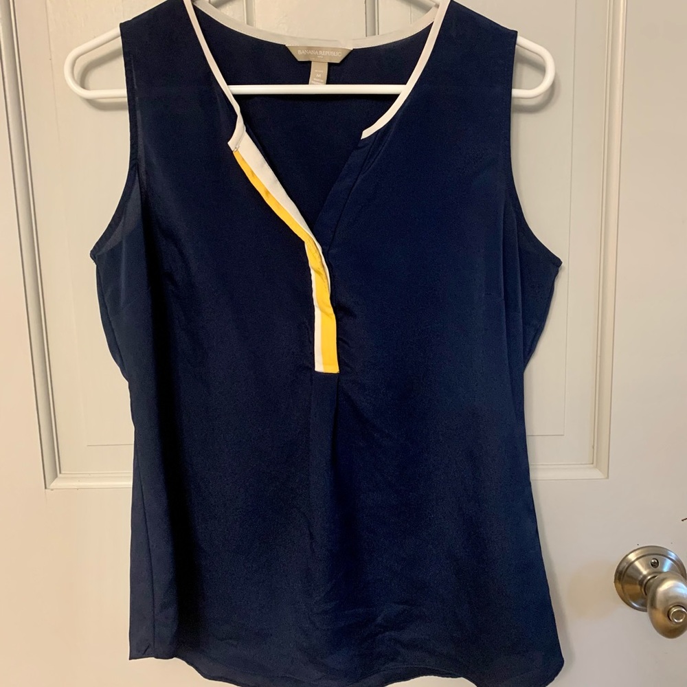 Banana republic sleeveless blouse